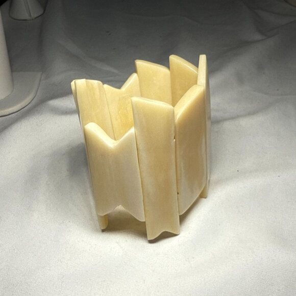 Vintage Chunky Cream Horn Bangle Bracelet Geometric Wide Stretch Cuff - Picture 15 of 16